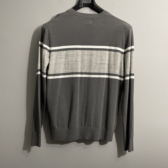 GAP Men’s Large Gray Striped Lightweight Sweater NWT Casual Comfy Layering - Picture 2 of 10